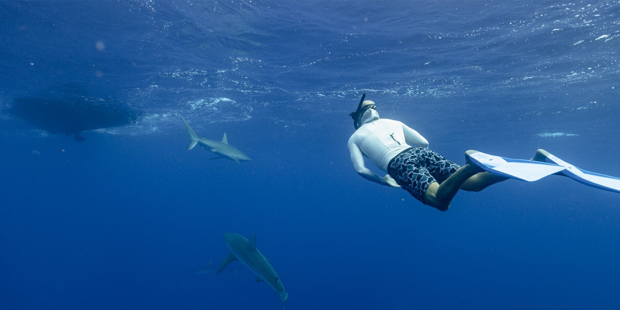 Nodress RoomSERVICE T-shirt　水色 UPF 50+ Rashguards for Surf & Adventure | Florence Marine X Gear